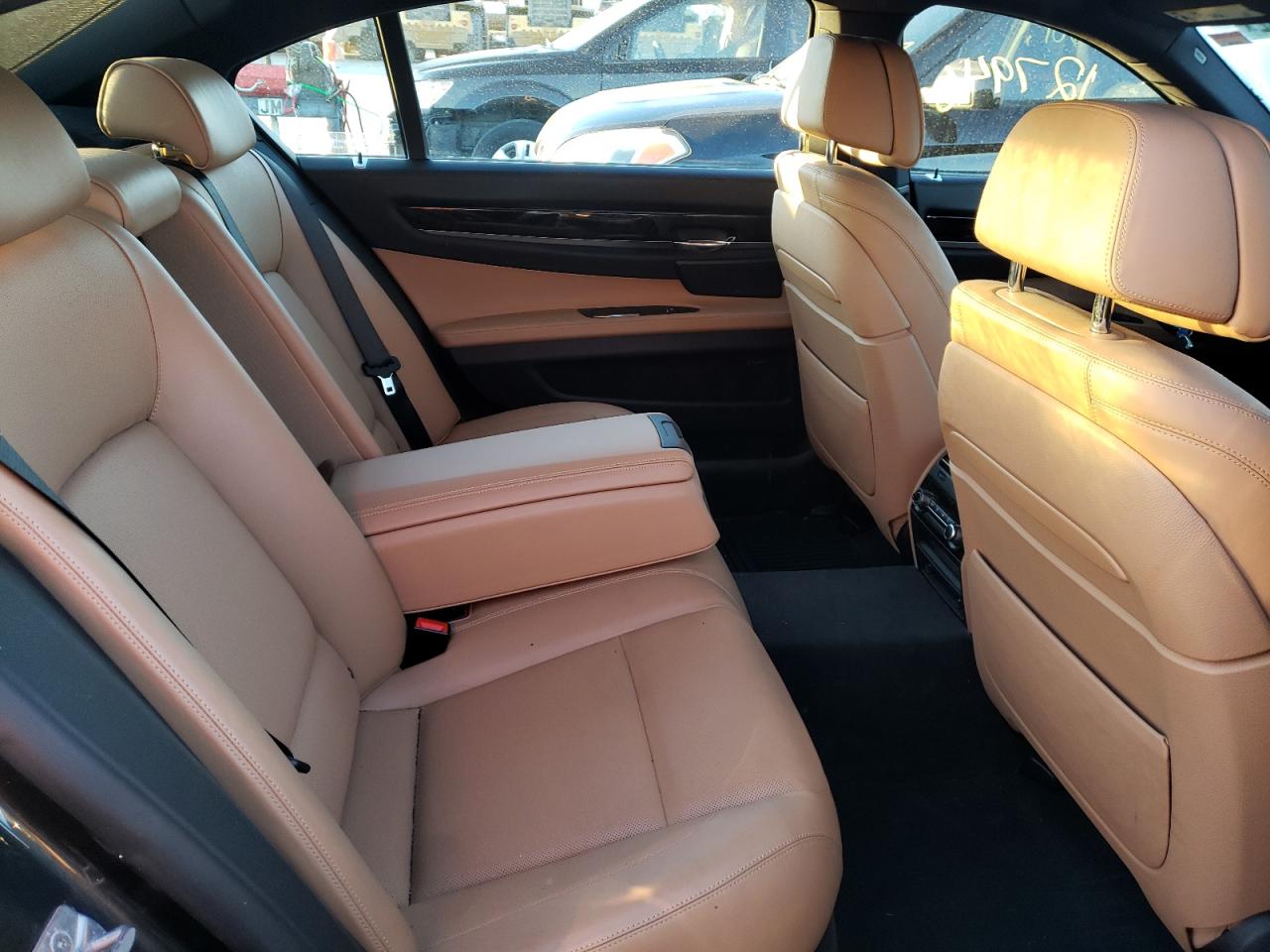 Photo 6 from auction – 2015 BMW 740 LI with VIN WBAYE4C5XFD947144