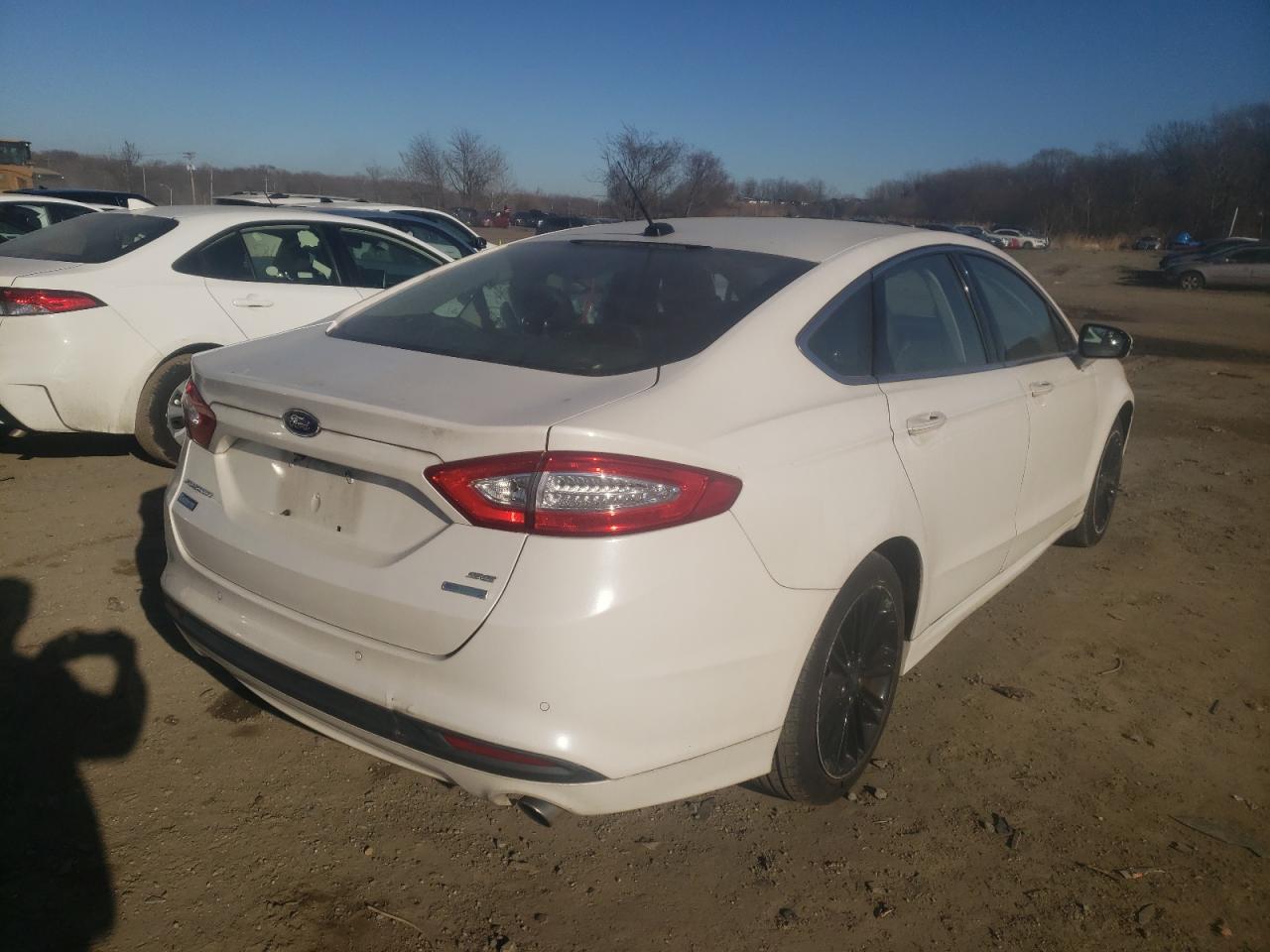 Photo 4 from auction – 2014 FORD FUSION SE with VIN 3FA6P0HDXER250842