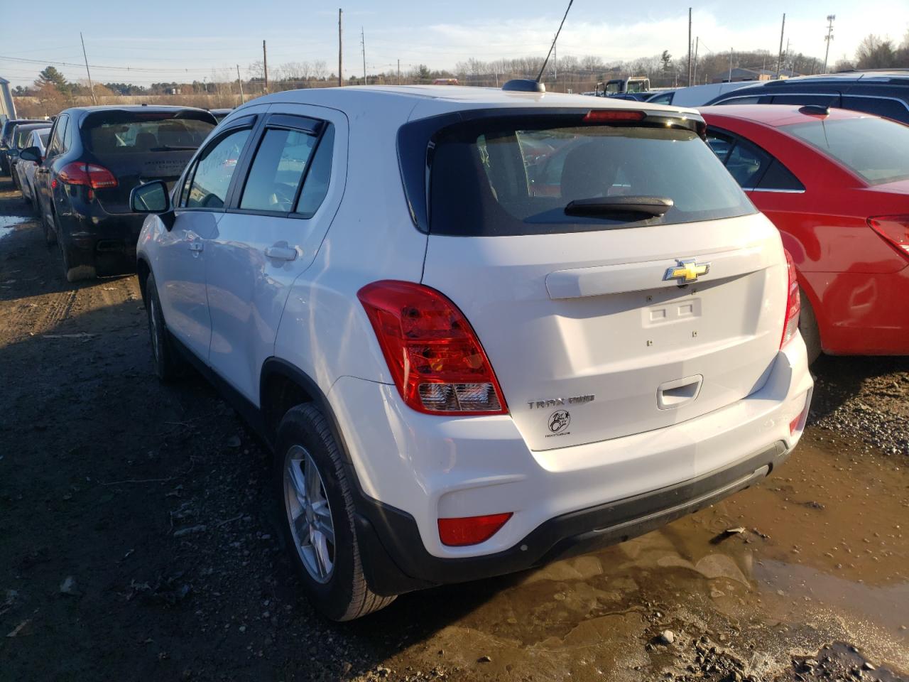 Photo 3 from auction – 2017 CHEVROLET TRAX LS with VIN 3GNCJNSB8HL290595