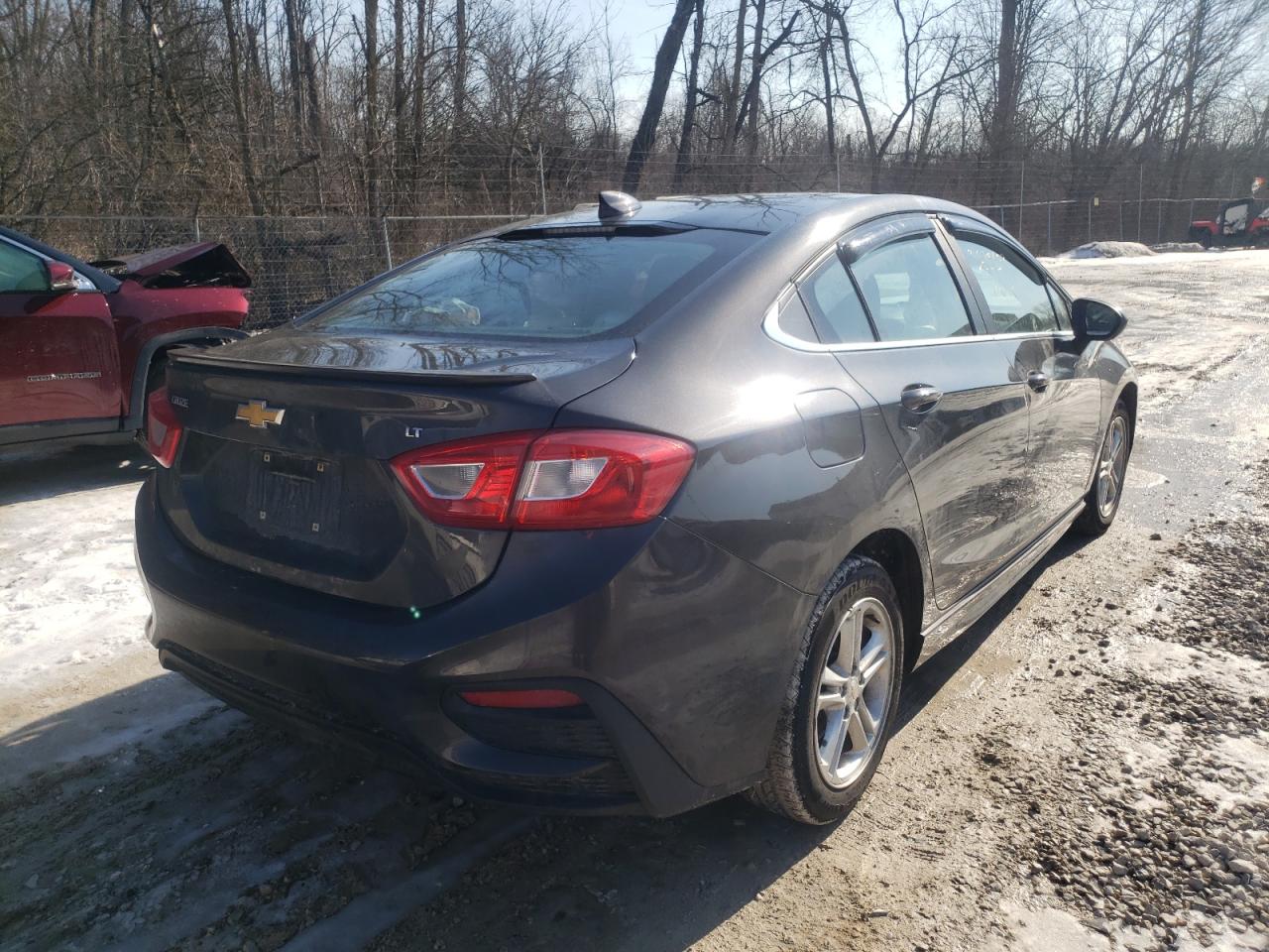 Photo 4 from auction – 2017 CHEVROLET CRUZE with VIN 1G1BE5SM3H7237553