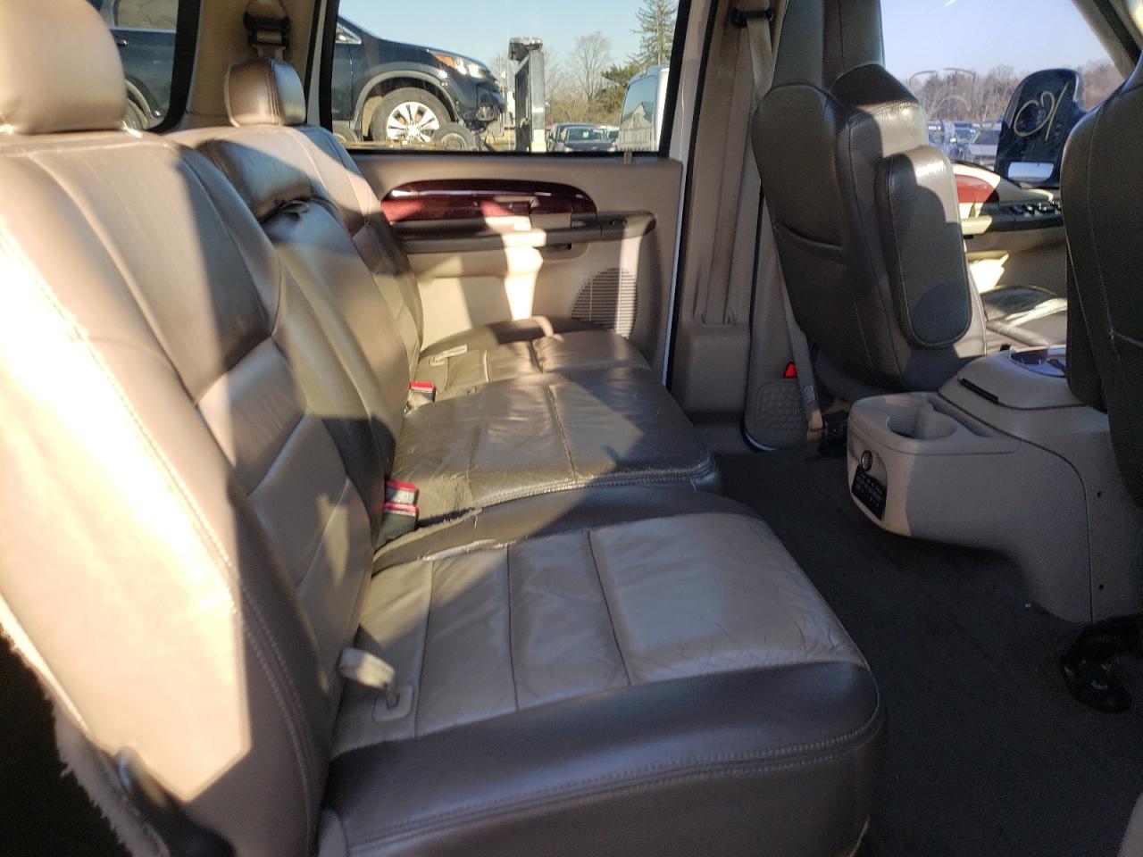 Photo 6 from auction – 2003 FORD EXCURSION with VIN 1FMNU45S23ED68002