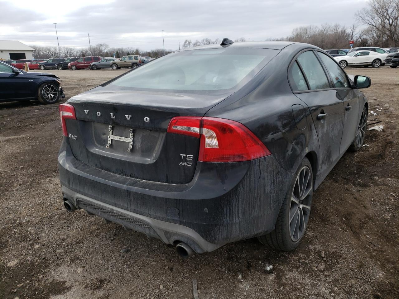 Photo 4 from auction – 2017 VOLVO S60 DYNAMI with VIN YV140MTL0H2425307