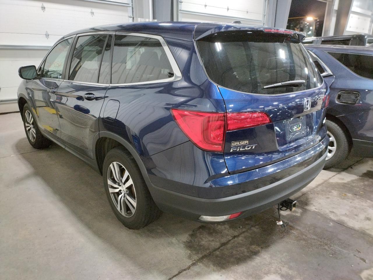 Photo 3 from auction – 2016 HONDA PILOT EXL with VIN 5FNYF6H58GB075061