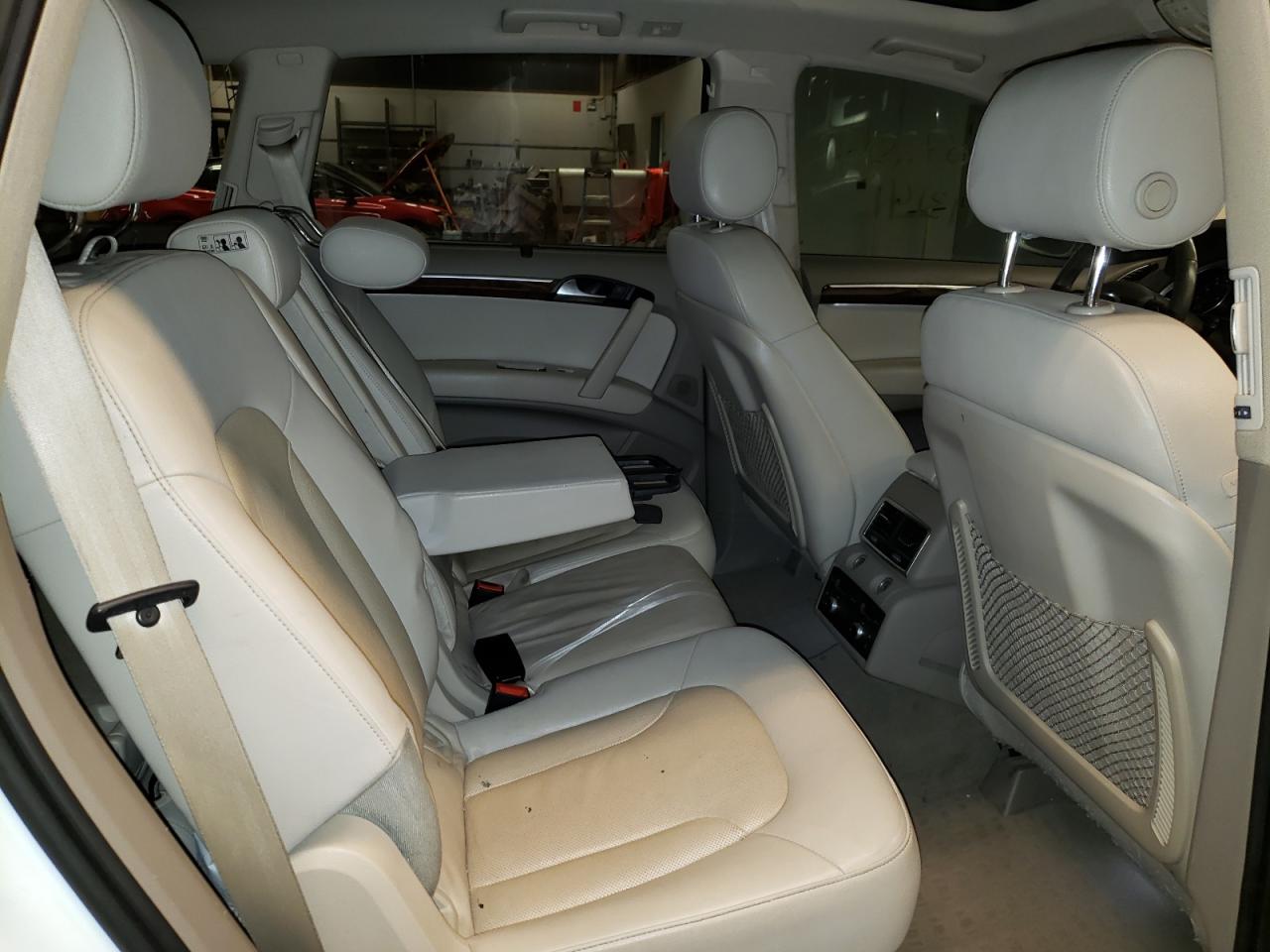 Photo 6 from auction – 2011 AUDI Q7 PRESTIG with VIN WA1DGAFE7BD009628