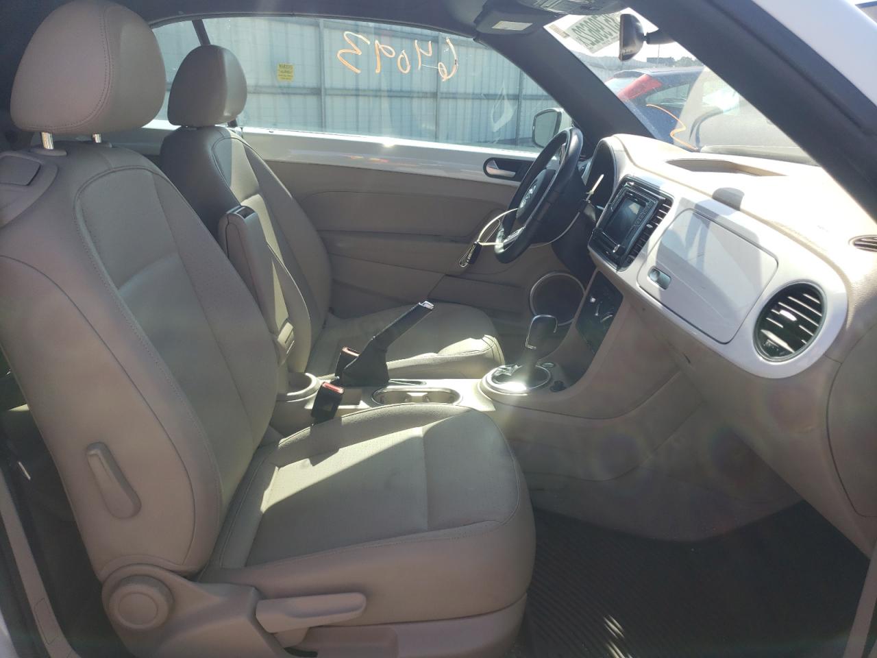 Photo 5 from auction – 2016 VOLKSWAGEN BEETLE S/S with VIN 3VW517AT0GM800712