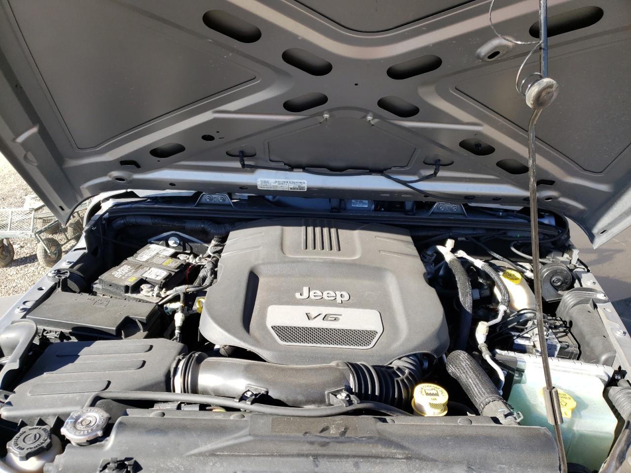 Photo 7 from auction – 2016 JEEP WRANGLER U with VIN 1C4BJWDG8GL204750
