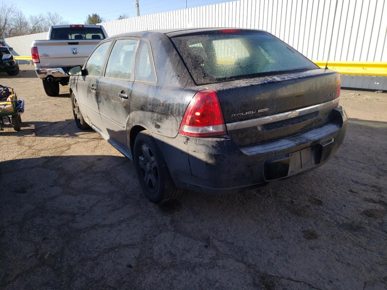 Photo 3 from auction – 2004 CHEVROLET MALIBU MAX with VIN 1G1ZU64814F166411