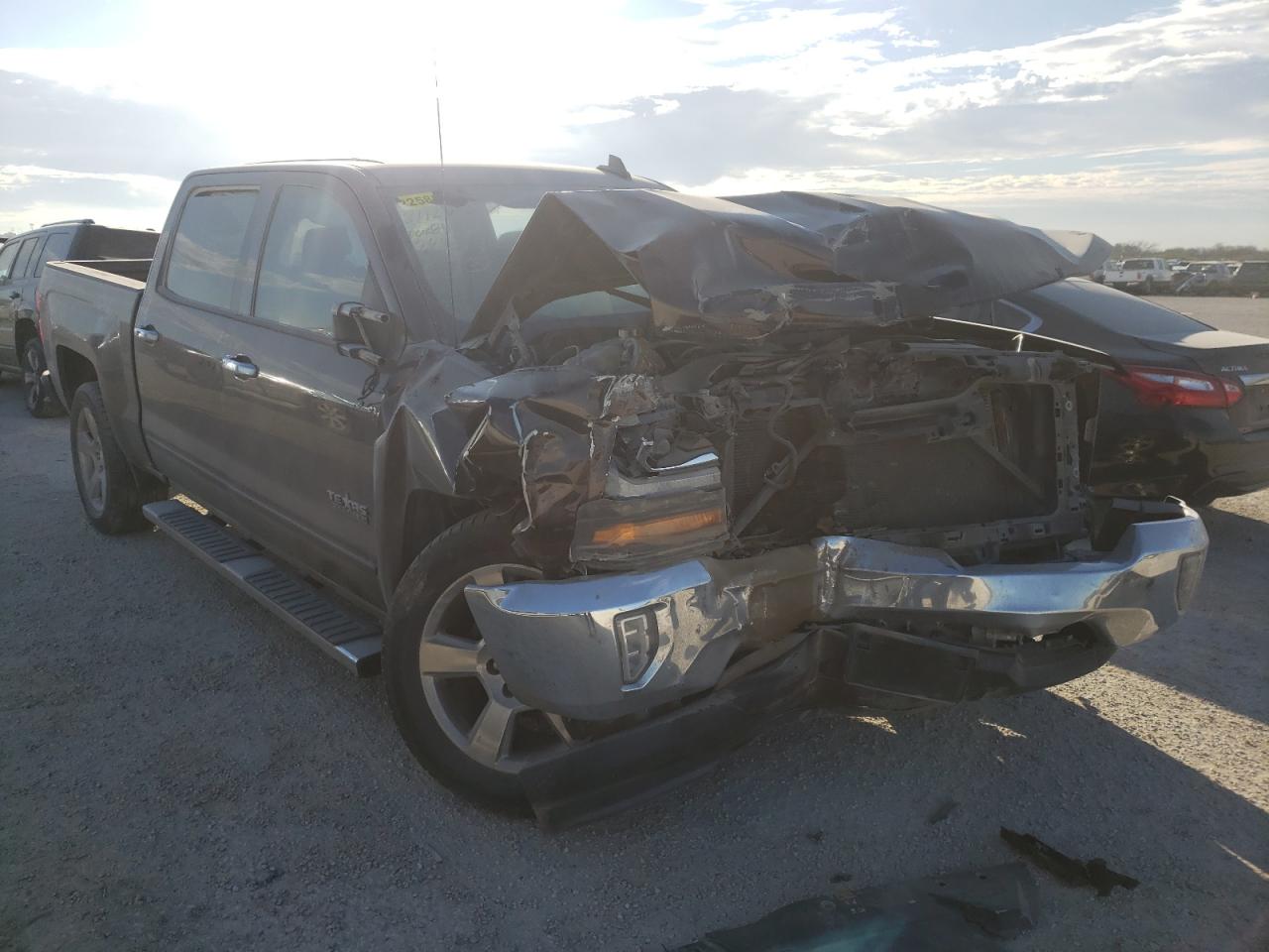 CHEVROLET SILVERADO 2016 with VIN 3GCPCREC2GG289384 - Photo from auction