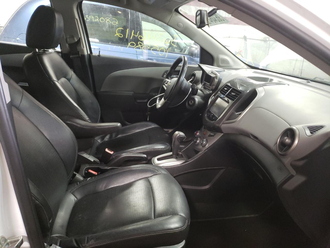 Photo 5 from auction – 2015 CHEVROLET SONIC LTZ with VIN 1G1JE6SB2F4123848