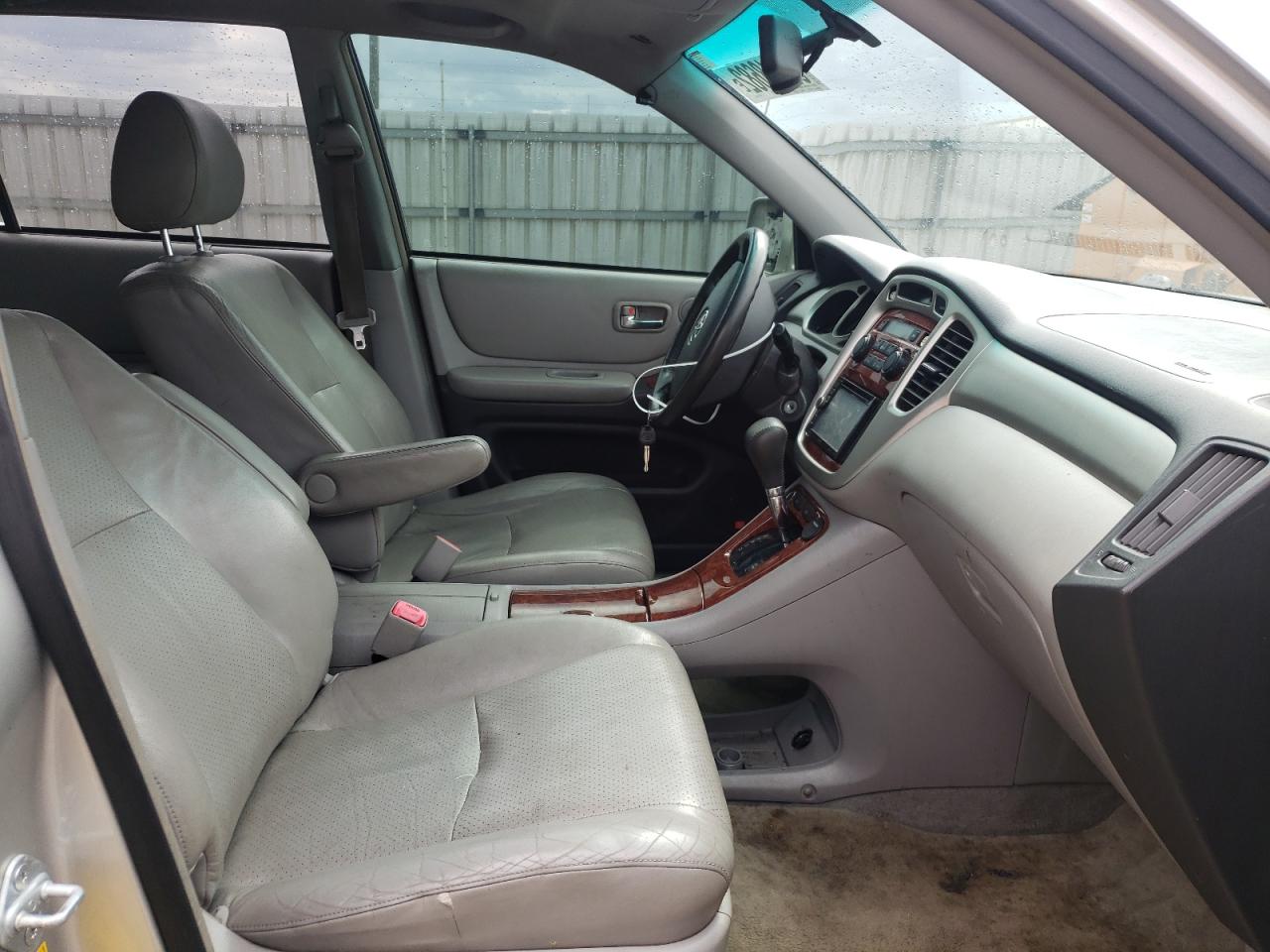 Photo 5 from auction – 2007 TOYOTA HIGHLANDER with VIN JTEDP21A070141849