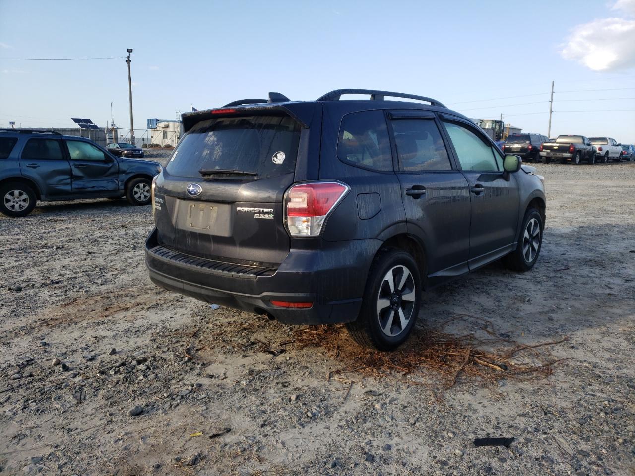 Photo 4 from auction – 2017 SUBARU FORESTER 2 with VIN JF2SJAGC0HH556741