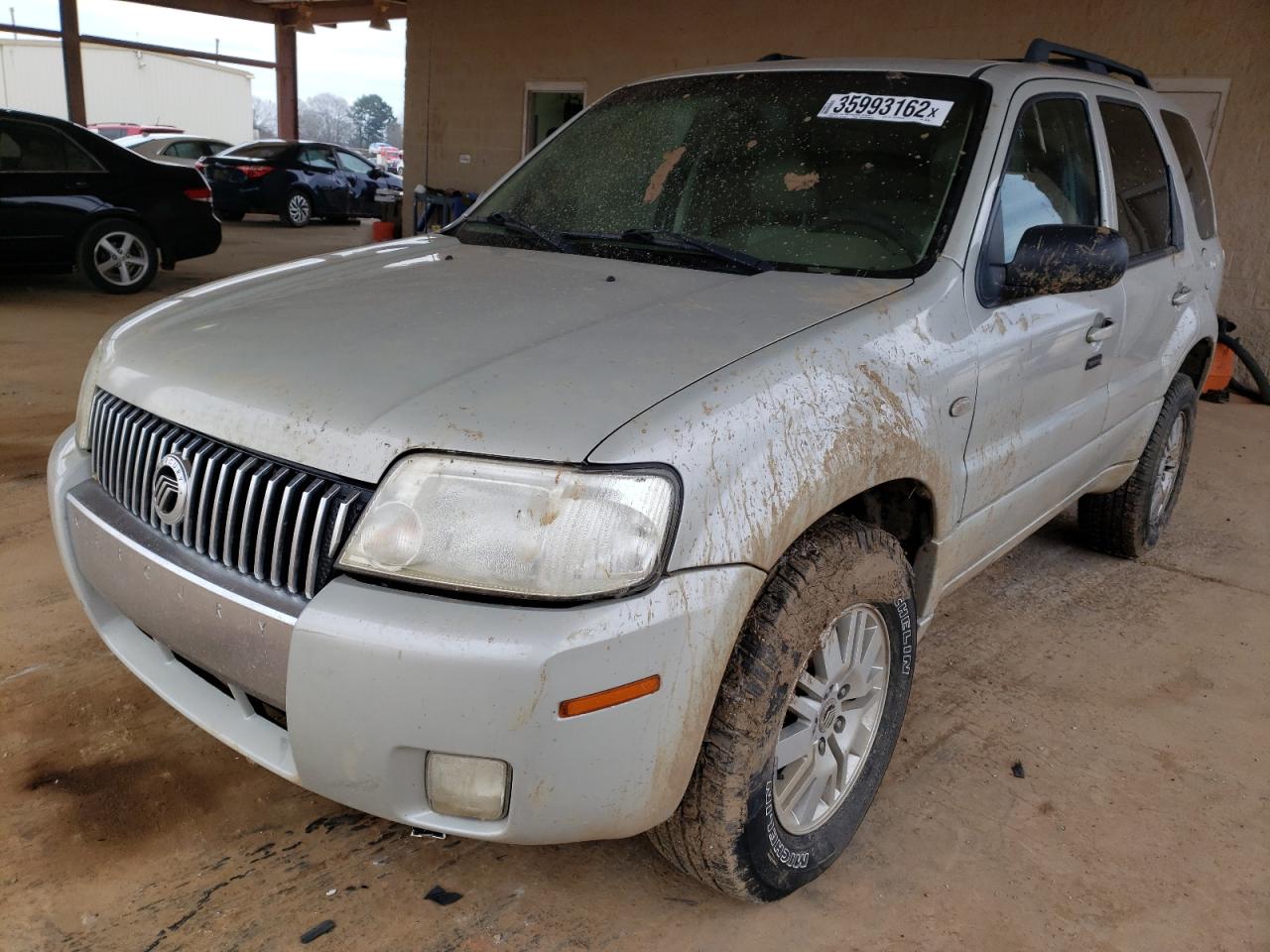 Photo 2 from auction – 2007 MERCURY MARINER LU with VIN 4M2CU81177KJ06252