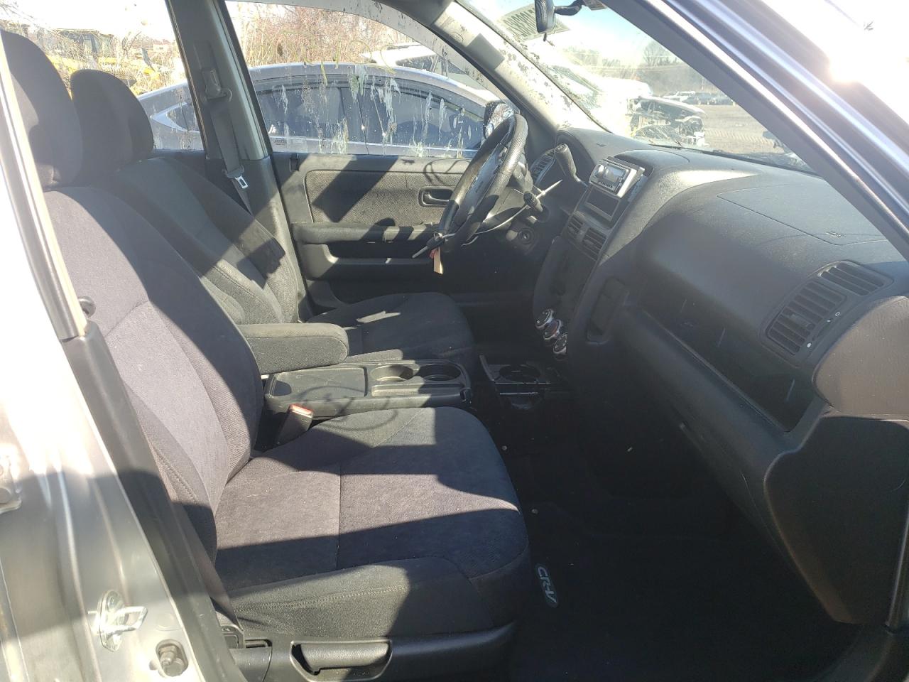 Photo 5 from auction – 2005 HONDA CR-V LX with VIN SHSRD78595U336798