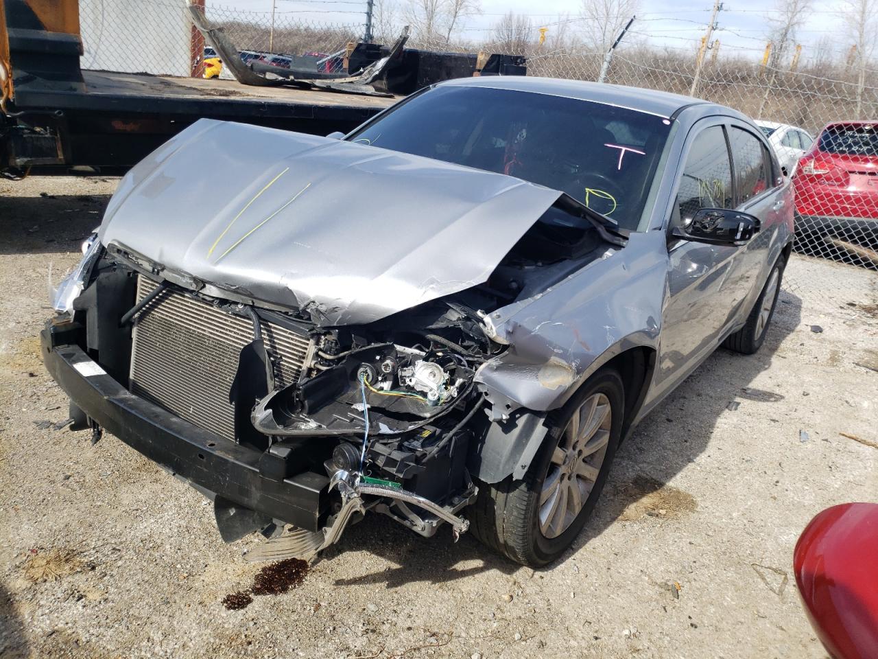 Photo 2 from auction – 2014 CHRYSLER 200 TOURIN with VIN 1C3CCBBG5EN114746