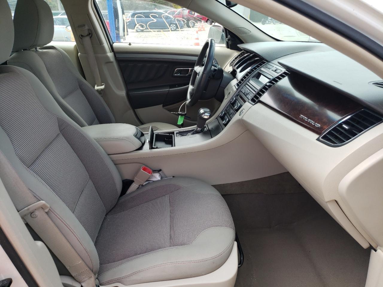 Photo 5 from auction – 2011 FORD TAURUS SEL with VIN 1FAHP2EW9BG100749
