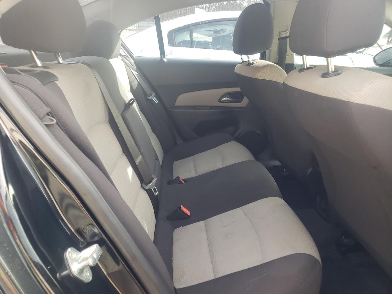 Photo 6 from auction – 2012 CHEVROLET CRUZE LS with VIN 1G1PC5SH2C7333424