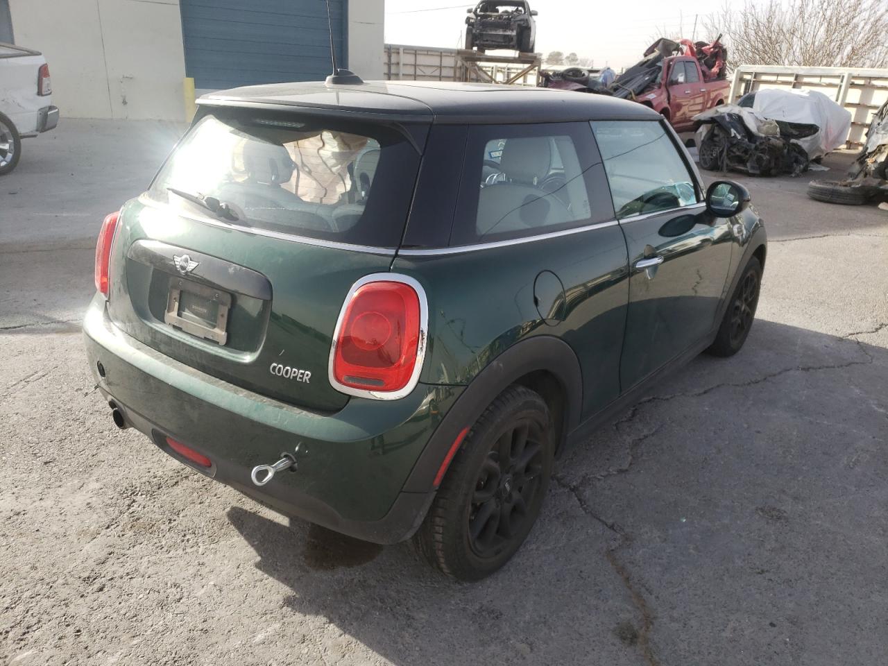 Photo 4 from auction – 2016 MINI COOPER with VIN WMWXP5C53G3B76564