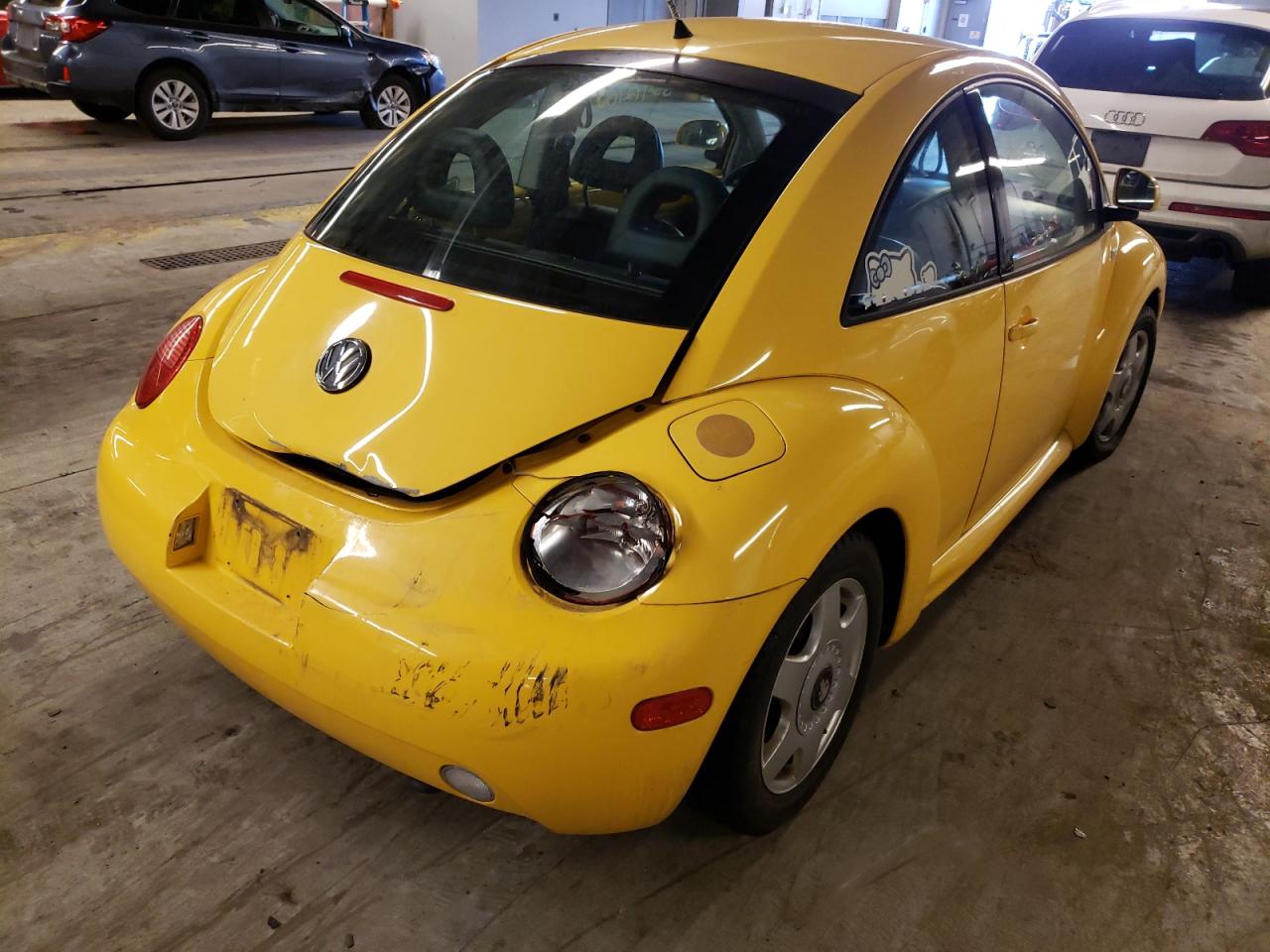 Photo 4 from auction – 2000 VOLKSWAGEN NEW BEETLE with VIN 3VWCD21C1YM483171