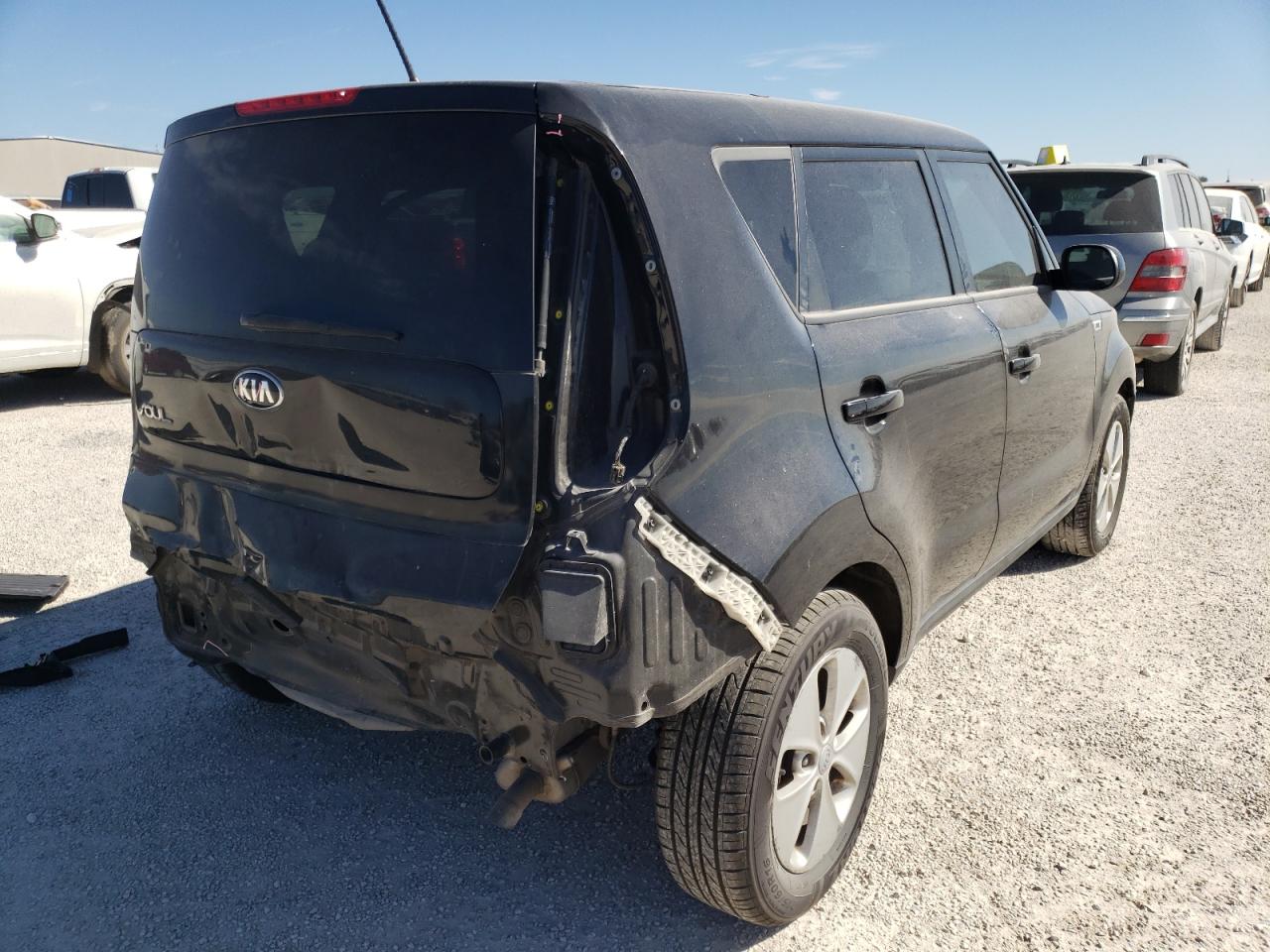 Foto 4 de la subasta – 2016 KIA SOUL con VIN KNDJN2A28G7307984