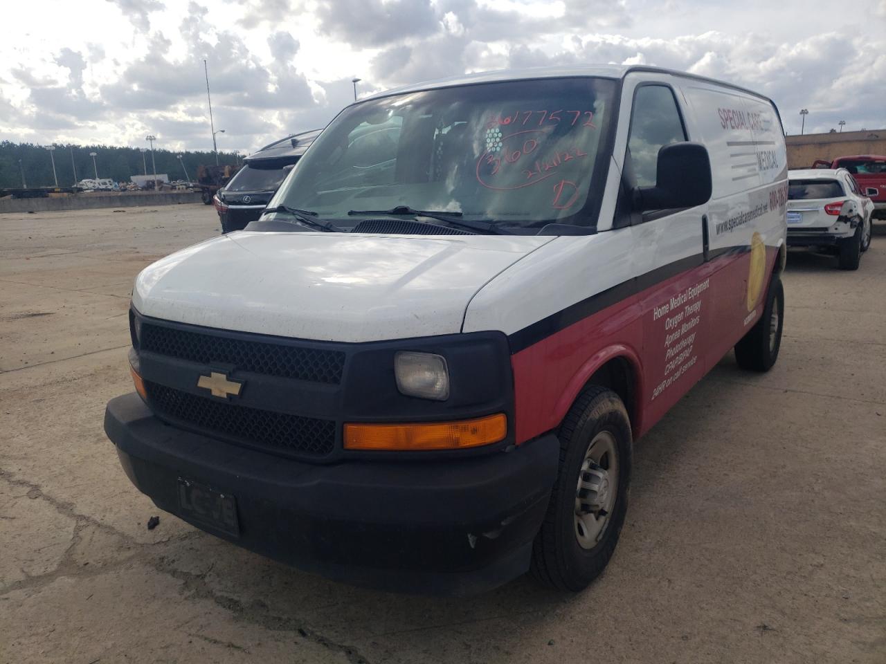 Photo 2 from auction – 2017 CHEVROLET EXPRESS G2 with VIN 1GCWGAFF3H1132232