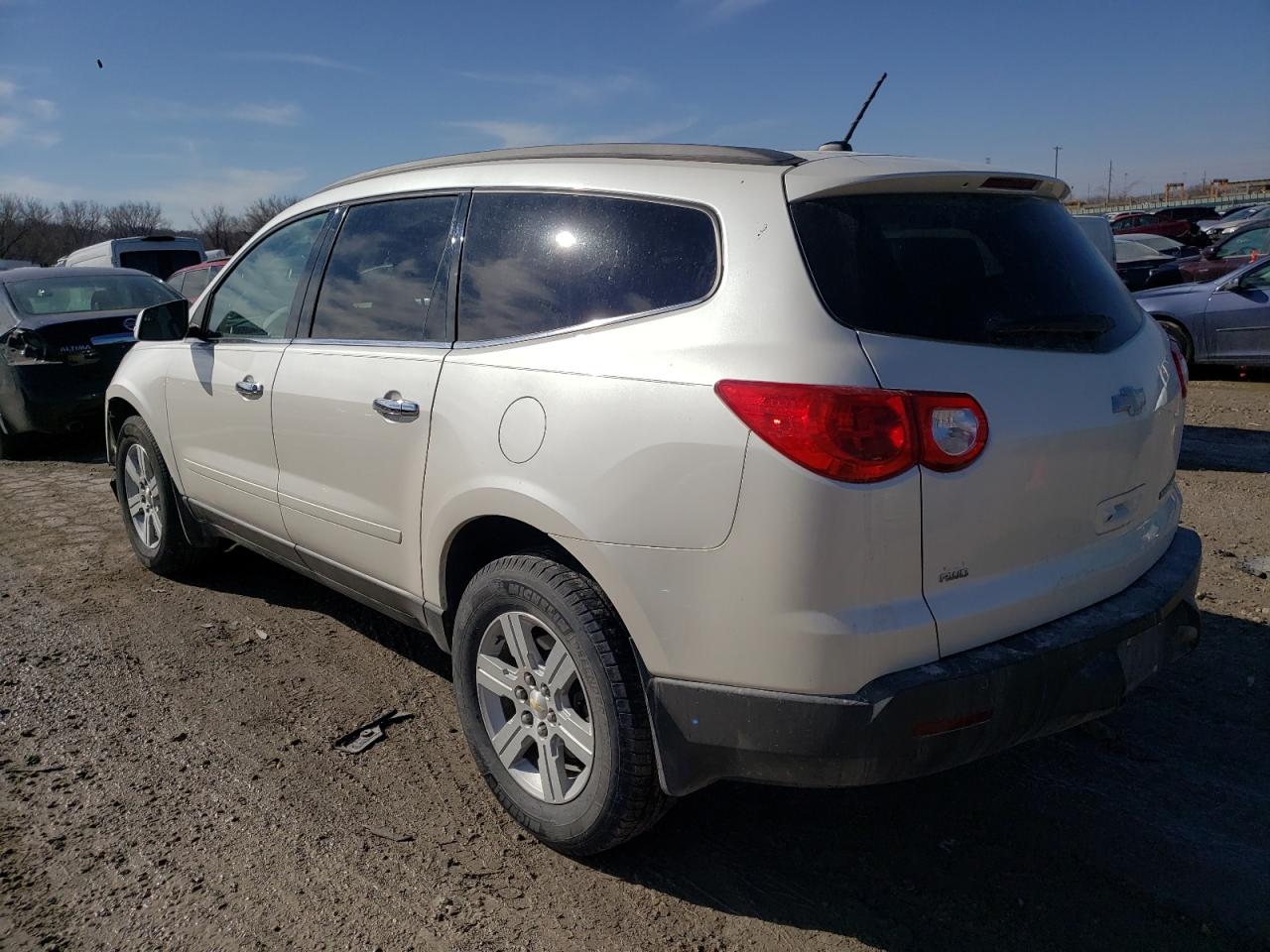 Photo 3 from auction – 2011 CHEVROLET TRAVERSE L with VIN 1GNKVJED3BJ191252