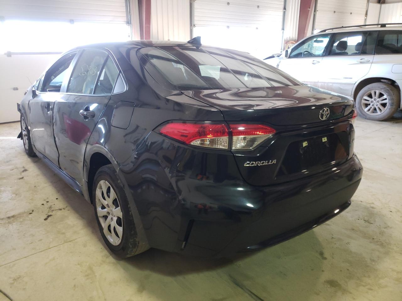 Photo 3 from auction – 2020 TOYOTA COROLLA LE with VIN 5YFEPRAE4LP019466