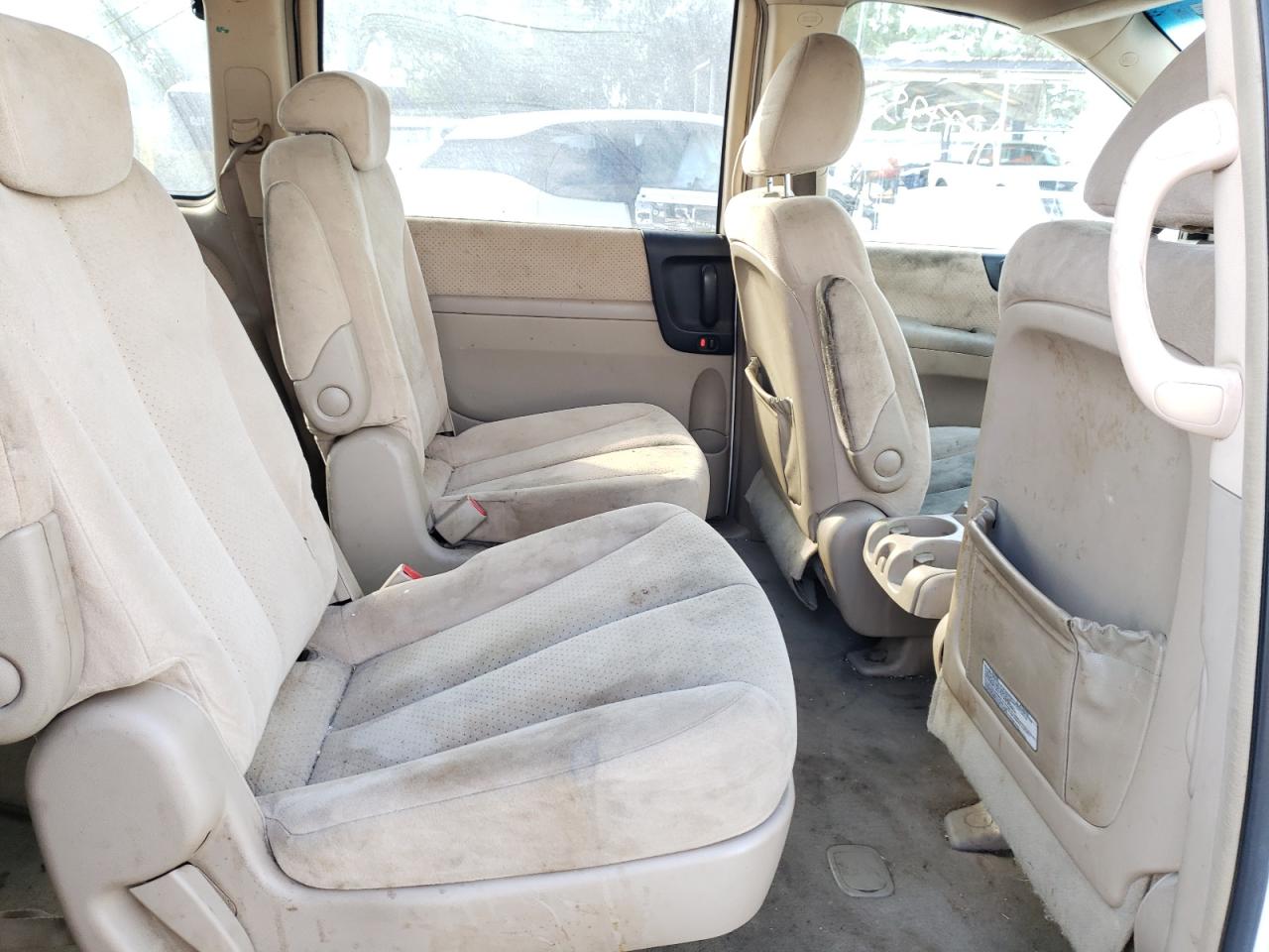 Photo 6 from auction – 2007 HYUNDAI ENTOURAGE with VIN KNDMC233976021334
