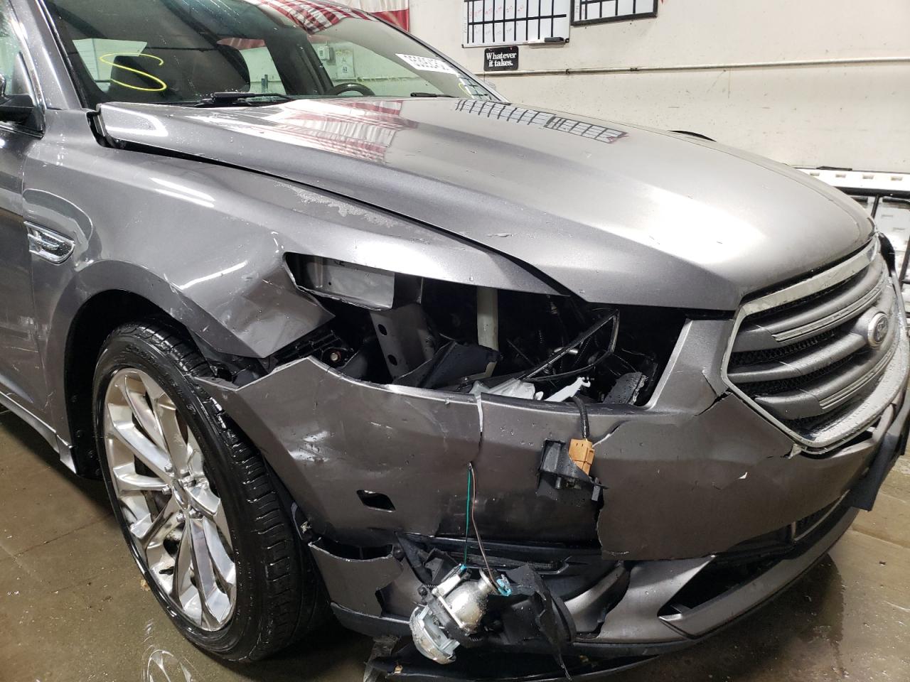 Photo 9 from auction – 2013 FORD TAURUS LIM with VIN 1FAHP2F80DG155545