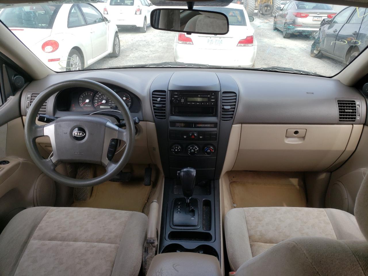 Photo 9 from auction – 2006 KIA SORENTO EX with VIN KNDJD733565555884