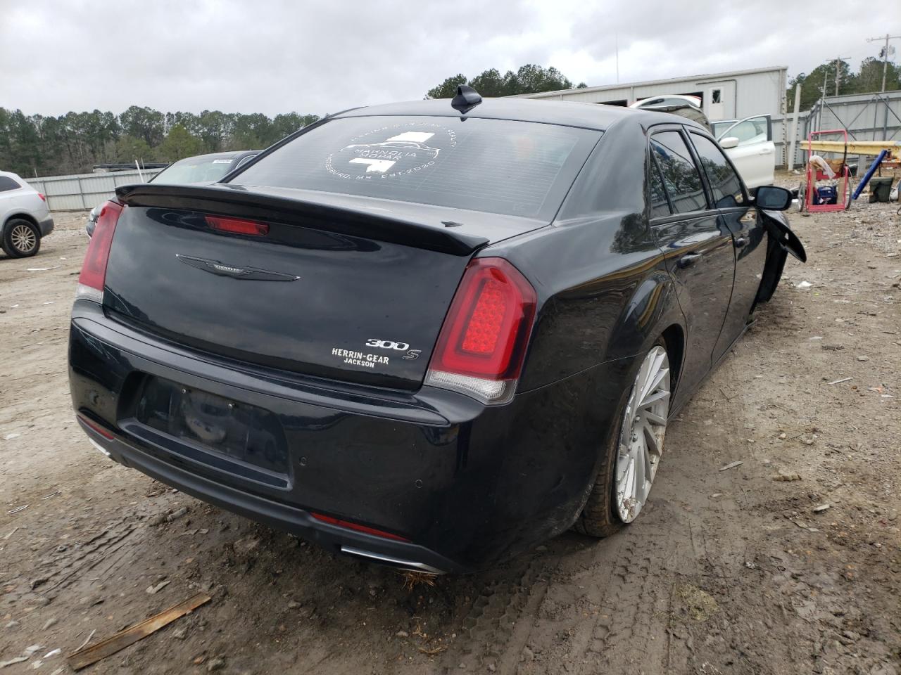 Photo 4 from auction – 2015 CHRYSLER 300 S with VIN 2C3CCABG9FH780643
