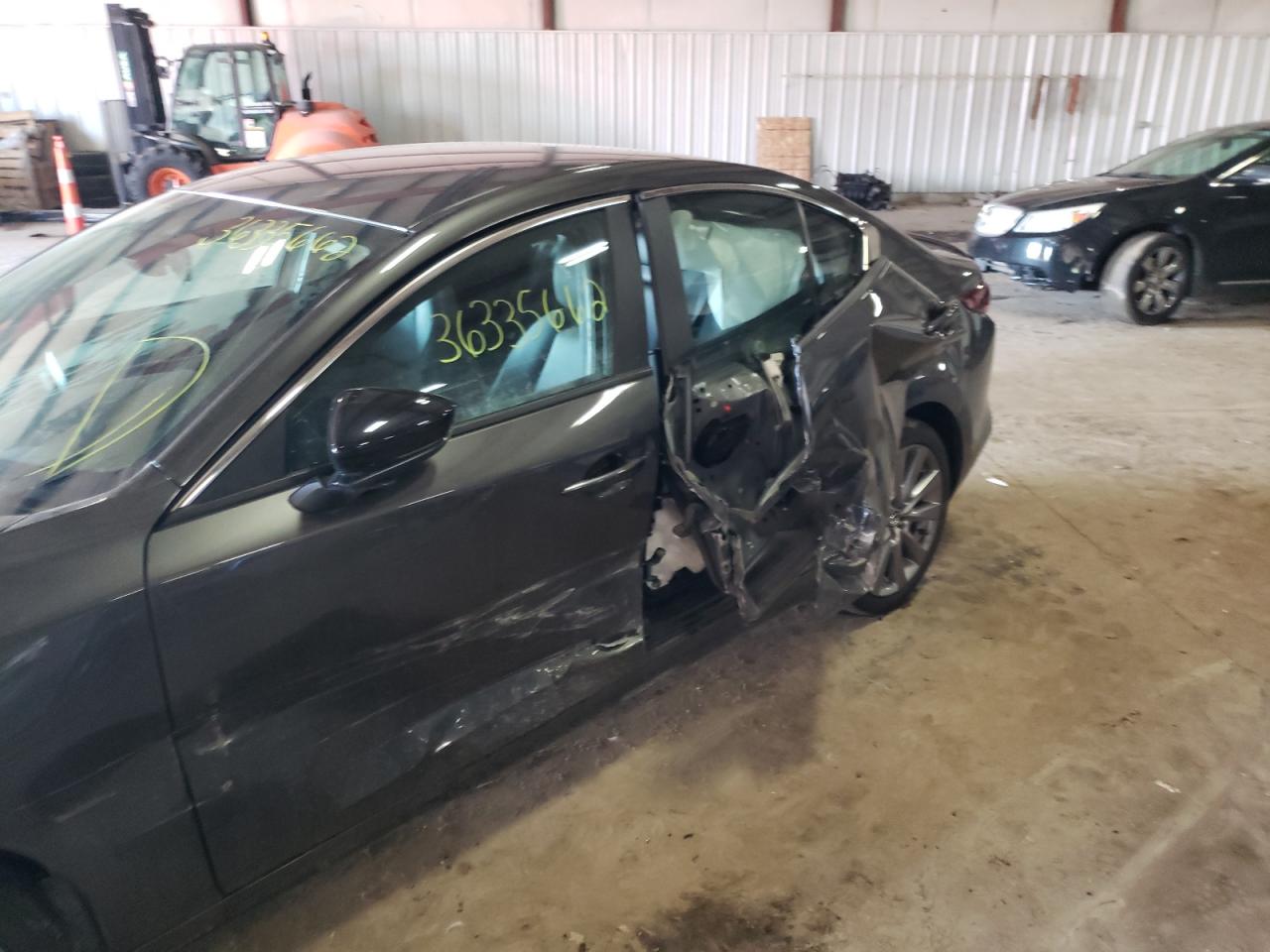 Photo 9 from auction – 2021 MAZDA 3 SELECT with VIN 3MZBPBBL1MM203356
