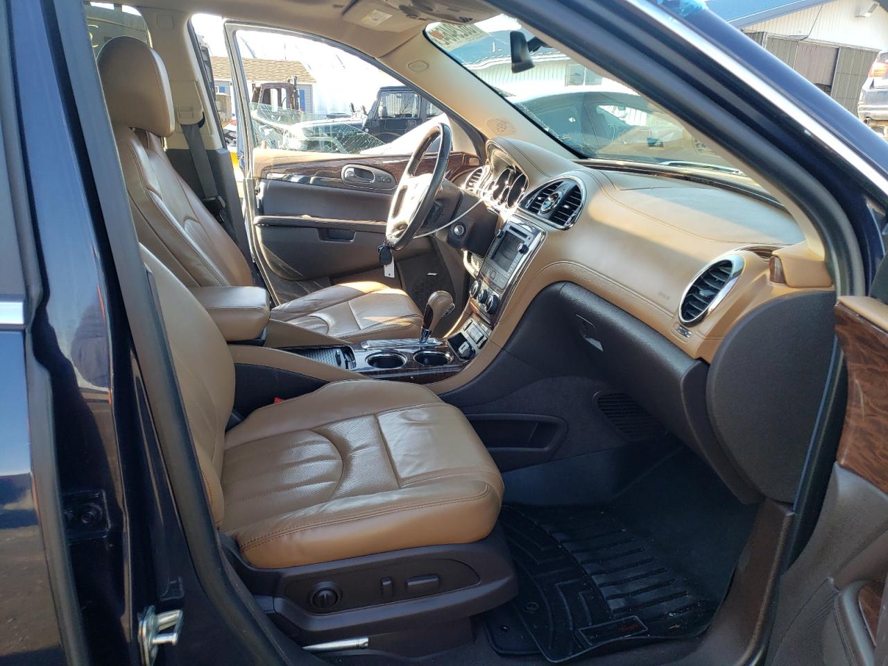 Photo 5 from auction – 2015 BUICK ENCLAVE with VIN 5GAKVBKD4FJ160621
