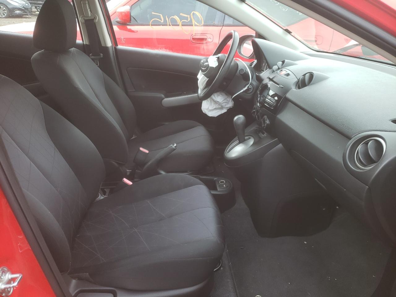 Photo 5 from auction – 2013 MAZDA MAZDA2 with VIN JM1DE1KY8D0170852