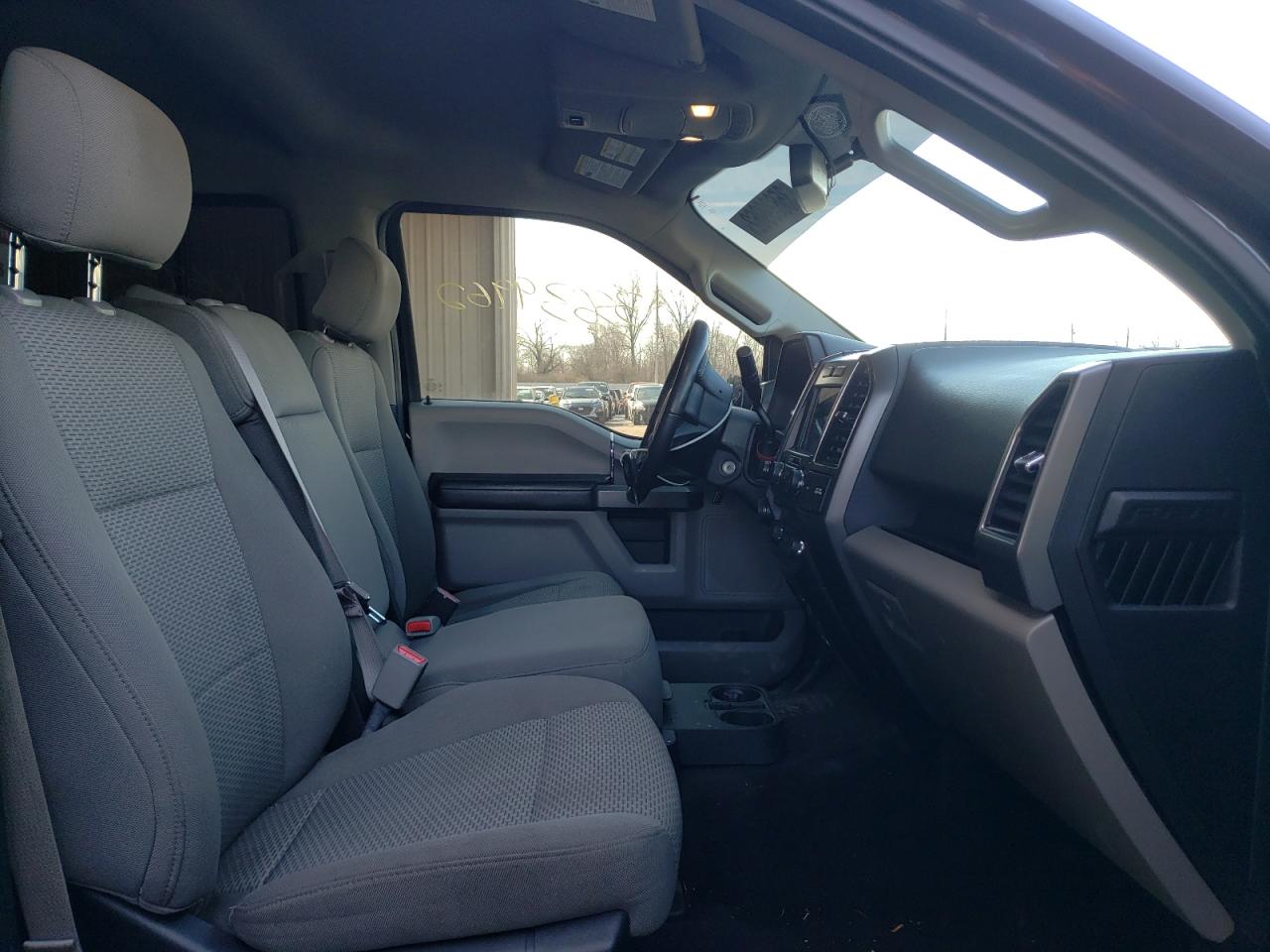 Photo 5 from auction – 2017 FORD F150 SUPER with VIN 1FTEW1EG0HFB35939