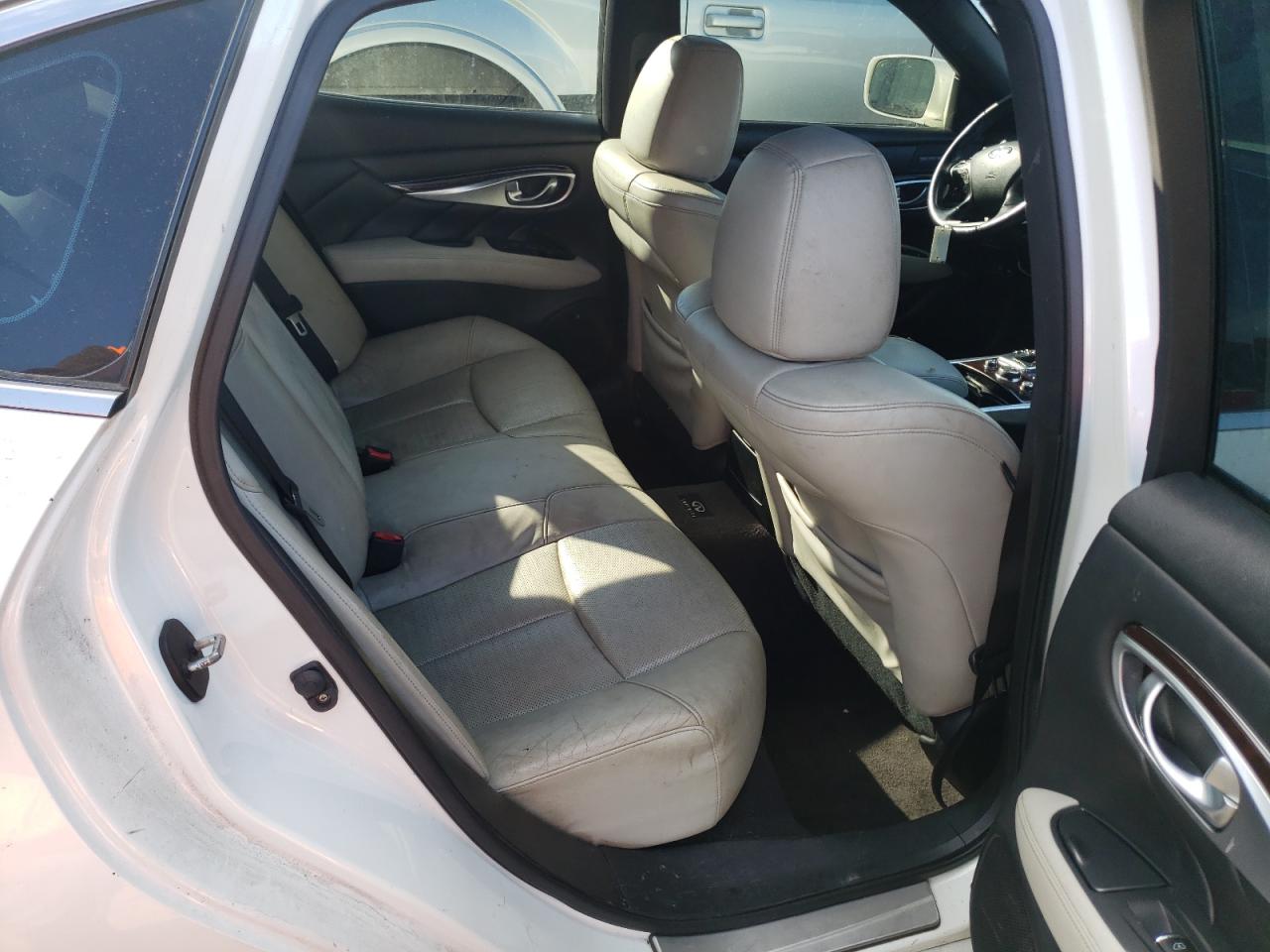 Photo 6 from auction – 2013 INFINITI M37 with VIN JN1BY1AP1DM510216