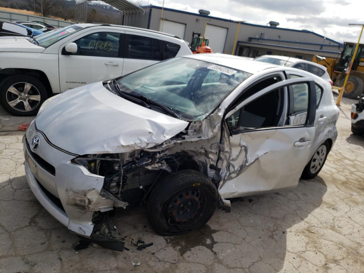 Photo 9 from auction – 2012 TOYOTA PRIUS C with VIN JTDKDTB31C1523130