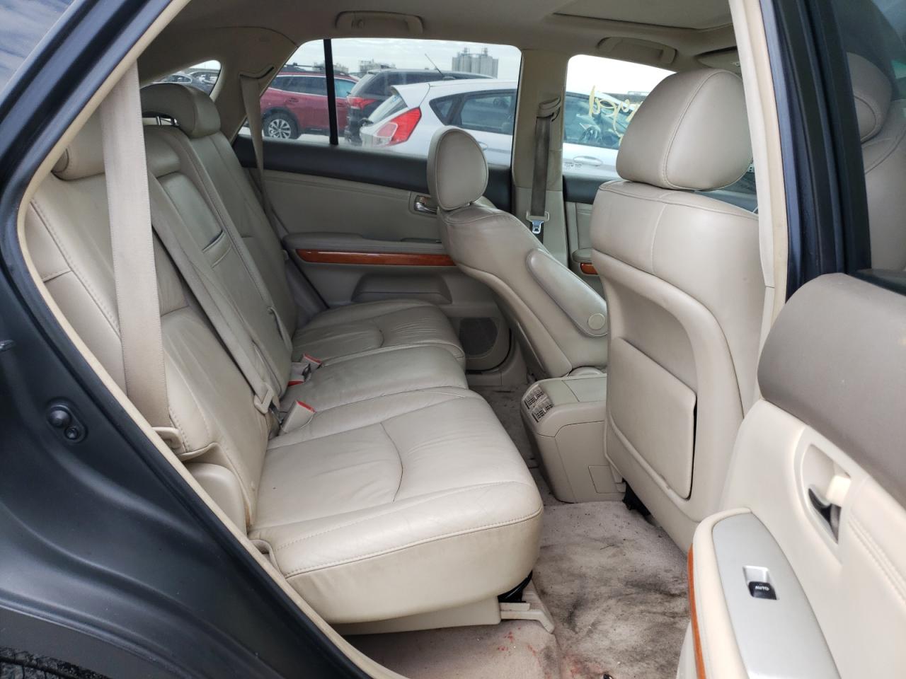 Photo 6 from auction – 2007 LEXUS RX 350 with VIN 2T2GK31UX7C026595