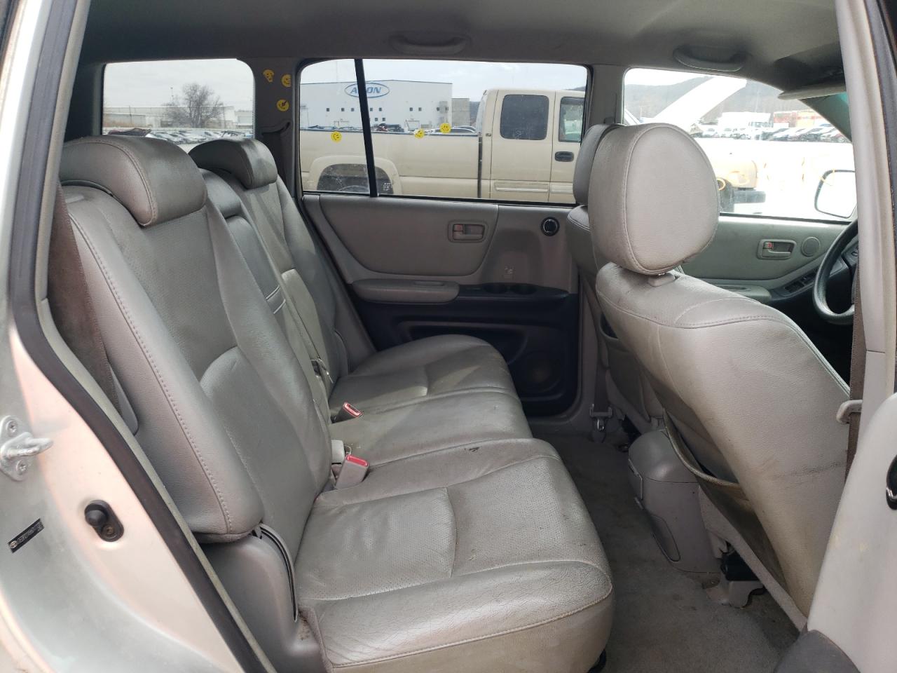 Photo 6 from auction – 2006 TOYOTA HIGHLANDER with VIN JTEDP21A560111227