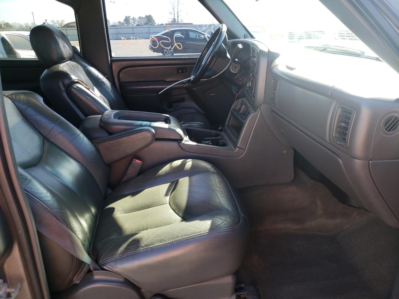 Photo 5 from auction – 2006 CHEVROLET SILVERADO with VIN 2GCEK13ZX61279597