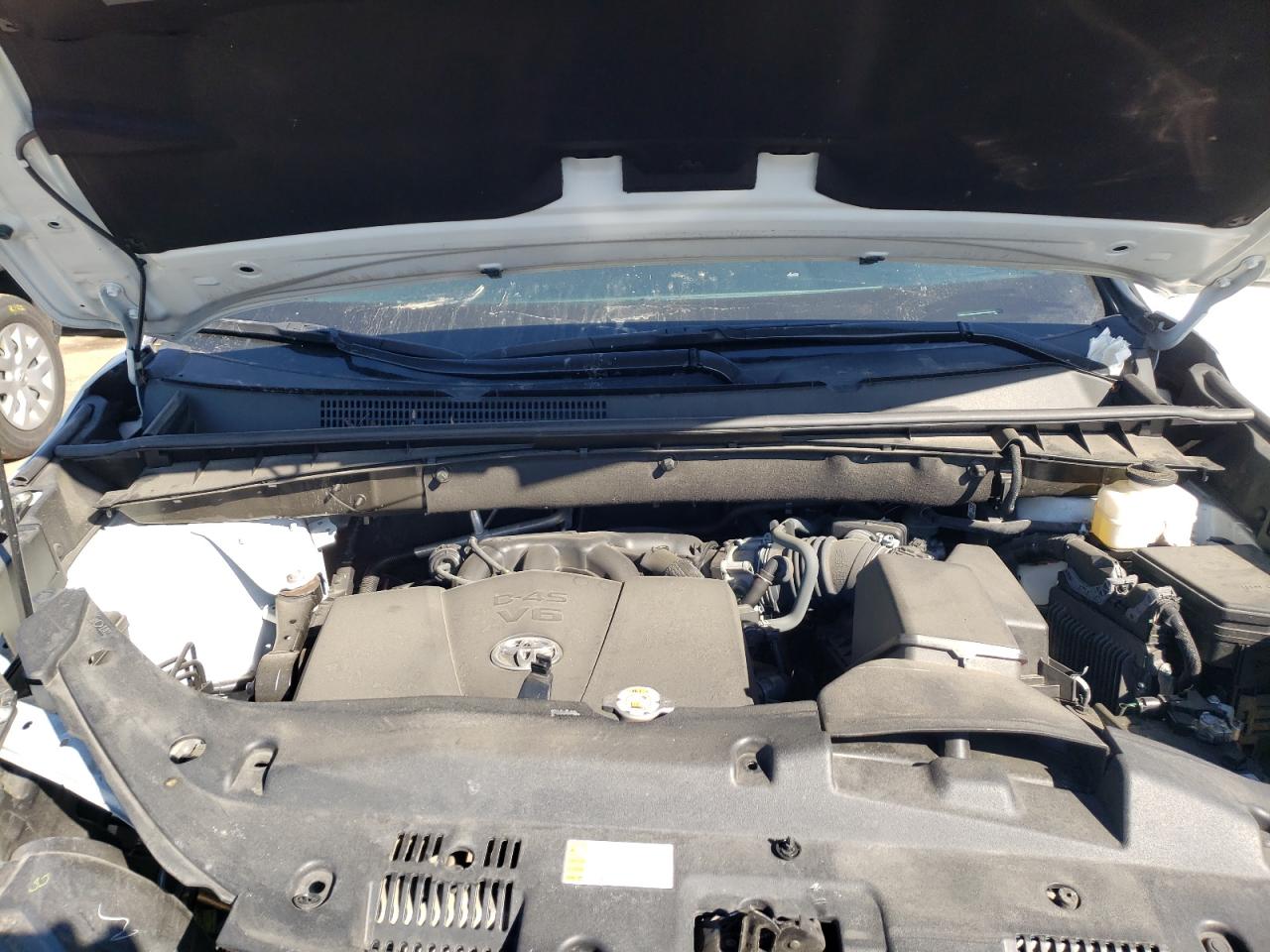 Photo 7 from auction – 2019 TOYOTA HIGHLANDER with VIN 5TDJZRFH5KS618166