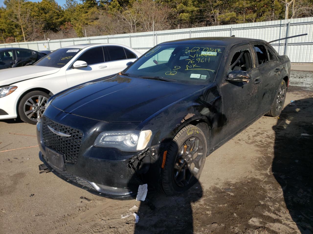 Photo 2 from auction – 2015 CHRYSLER 300 S with VIN 2C3CCAGG6FH769611