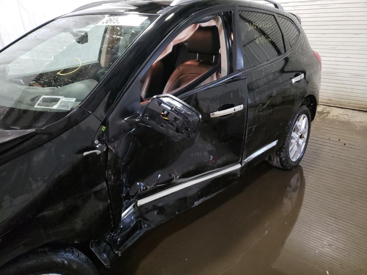 Photo 9 from auction – 2012 NISSAN ROGUE S with VIN JN8AS5MV2CW365819