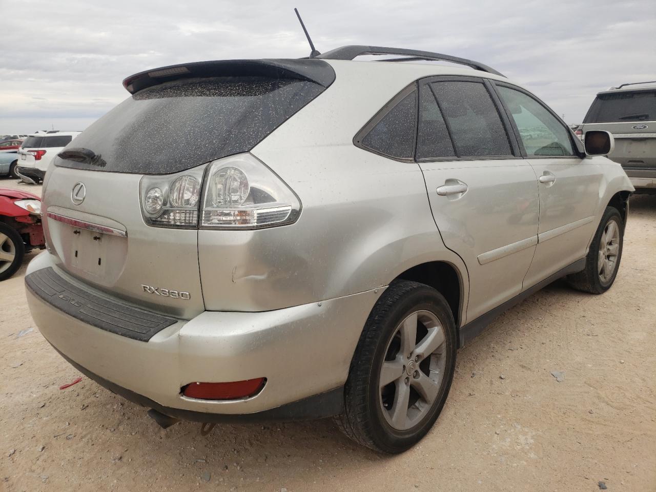 Photo 4 from auction – 2004 LEXUS RX 330 with VIN JTJGA31U740025639