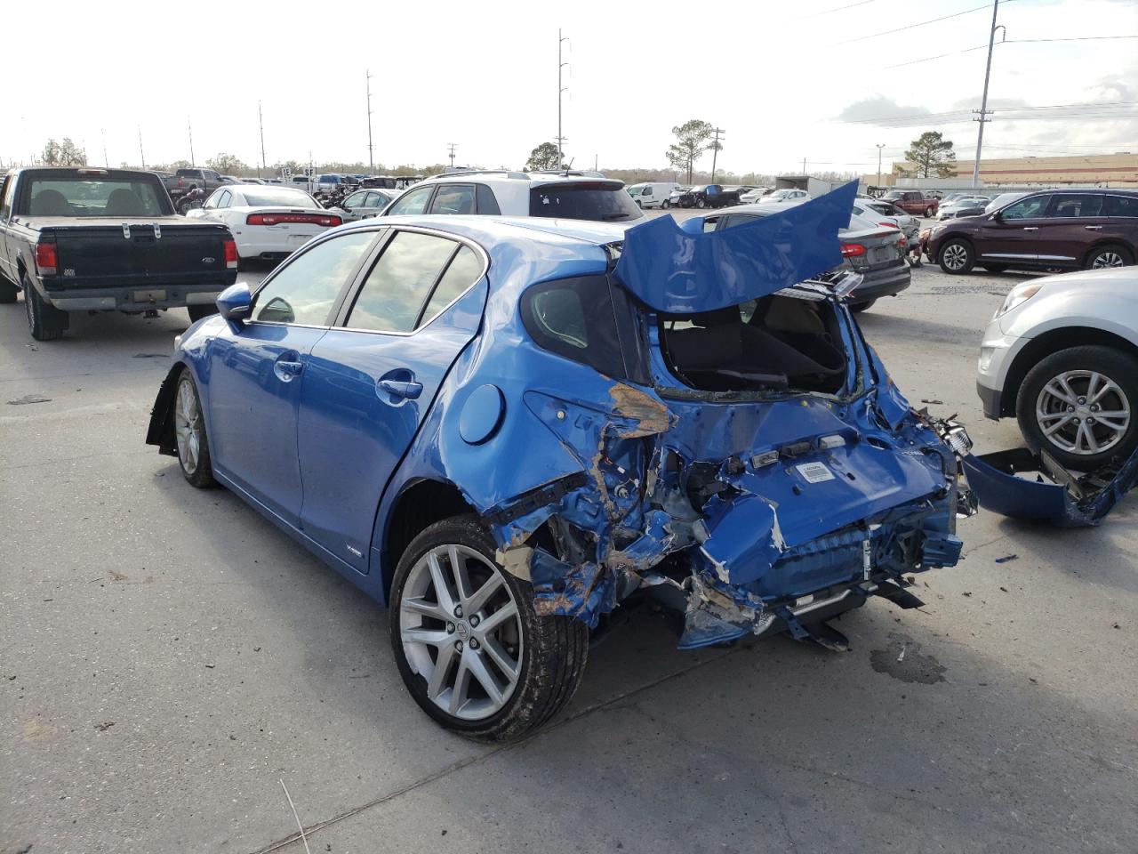 Photo 3 from auction – 2017 LEXUS CT 200 with VIN JTHKD5BHXH2296768