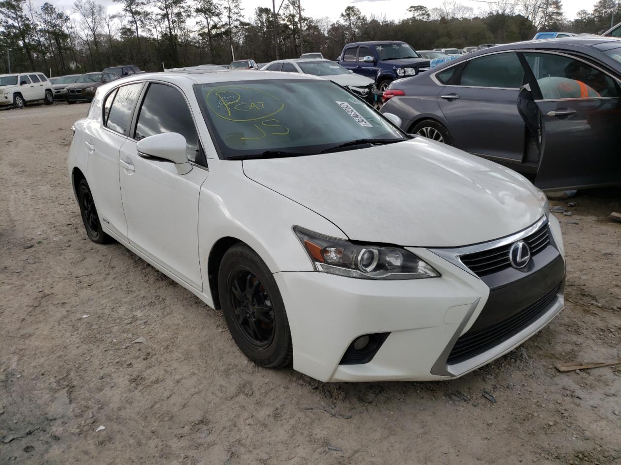 LEXUS CT 200 2014 with VIN JTHKD5BH7E2191147 - Photo from auction