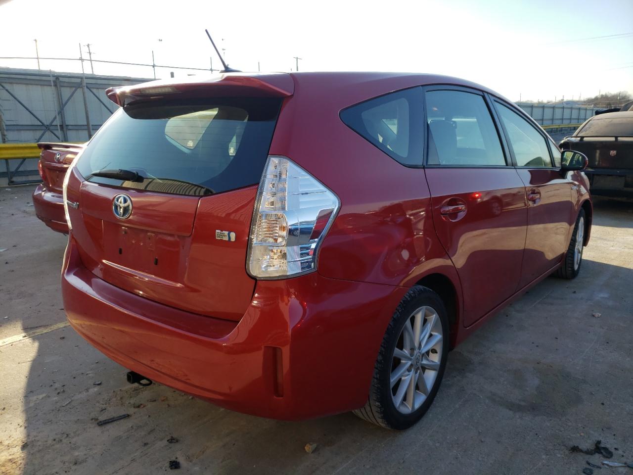 Photo 4 from auction – 2012 TOYOTA PRIUS V with VIN JTDZN3EU7C3156643