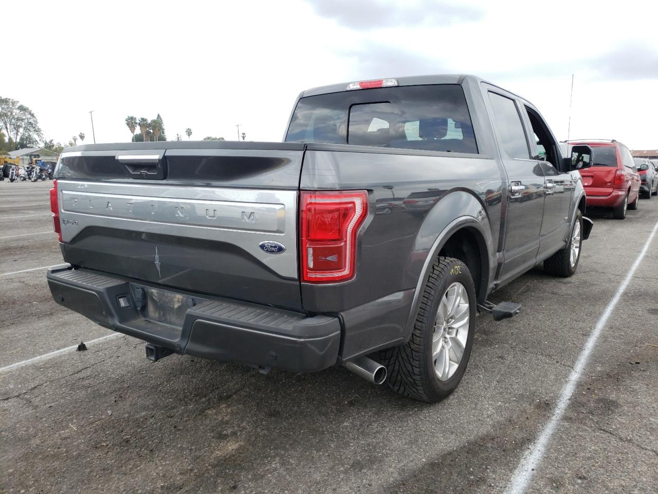 Photo 4 from auction – 2017 FORD F150 SUPER with VIN 1FTEW1CG1HFB34012