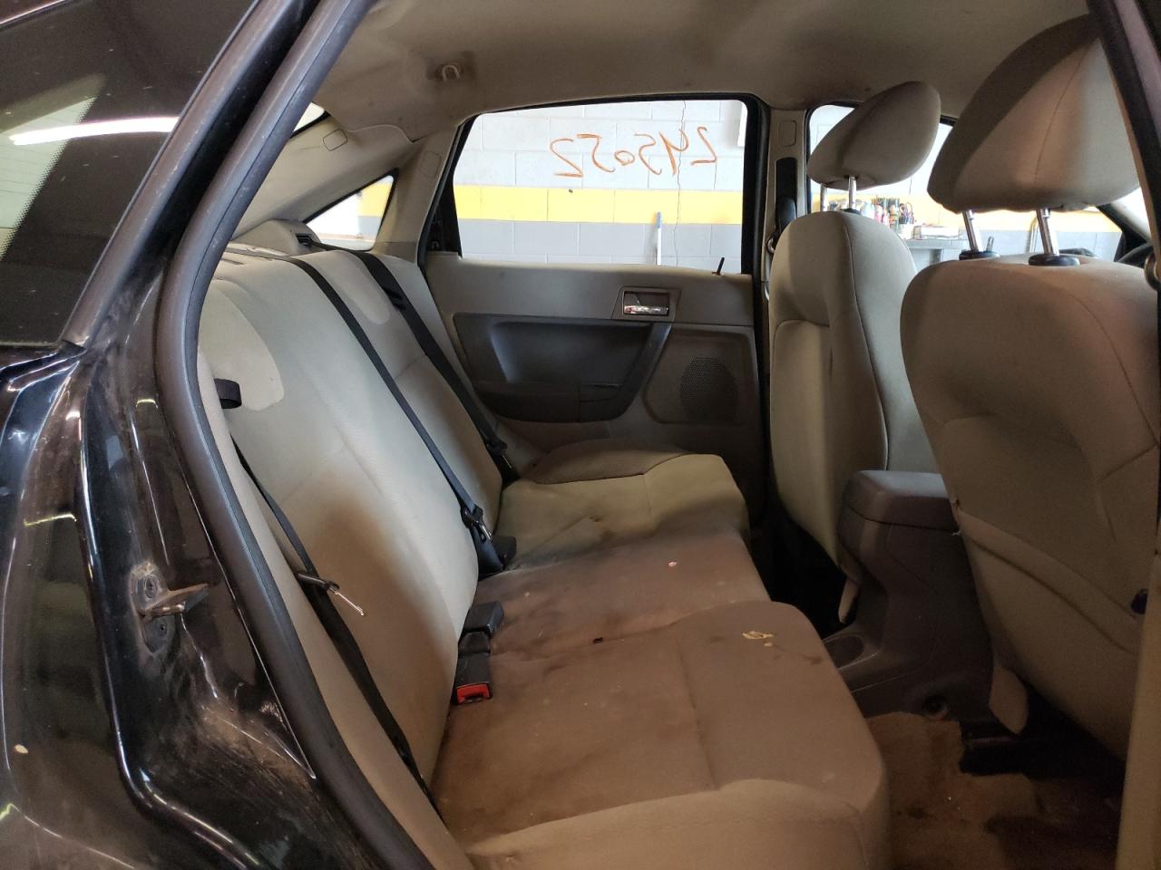 Photo 6 from auction – 2008 FORD FOCUS SE with VIN 1FAHP35N78W266389