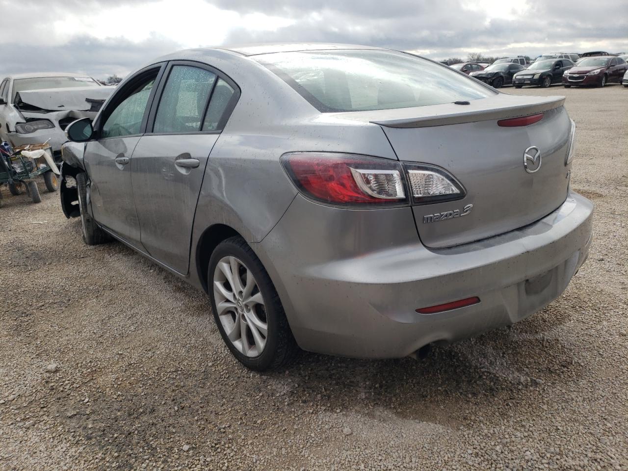 Photo 3 from auction – 2010 MAZDA 3 S with VIN JM1BL1S66A1232380