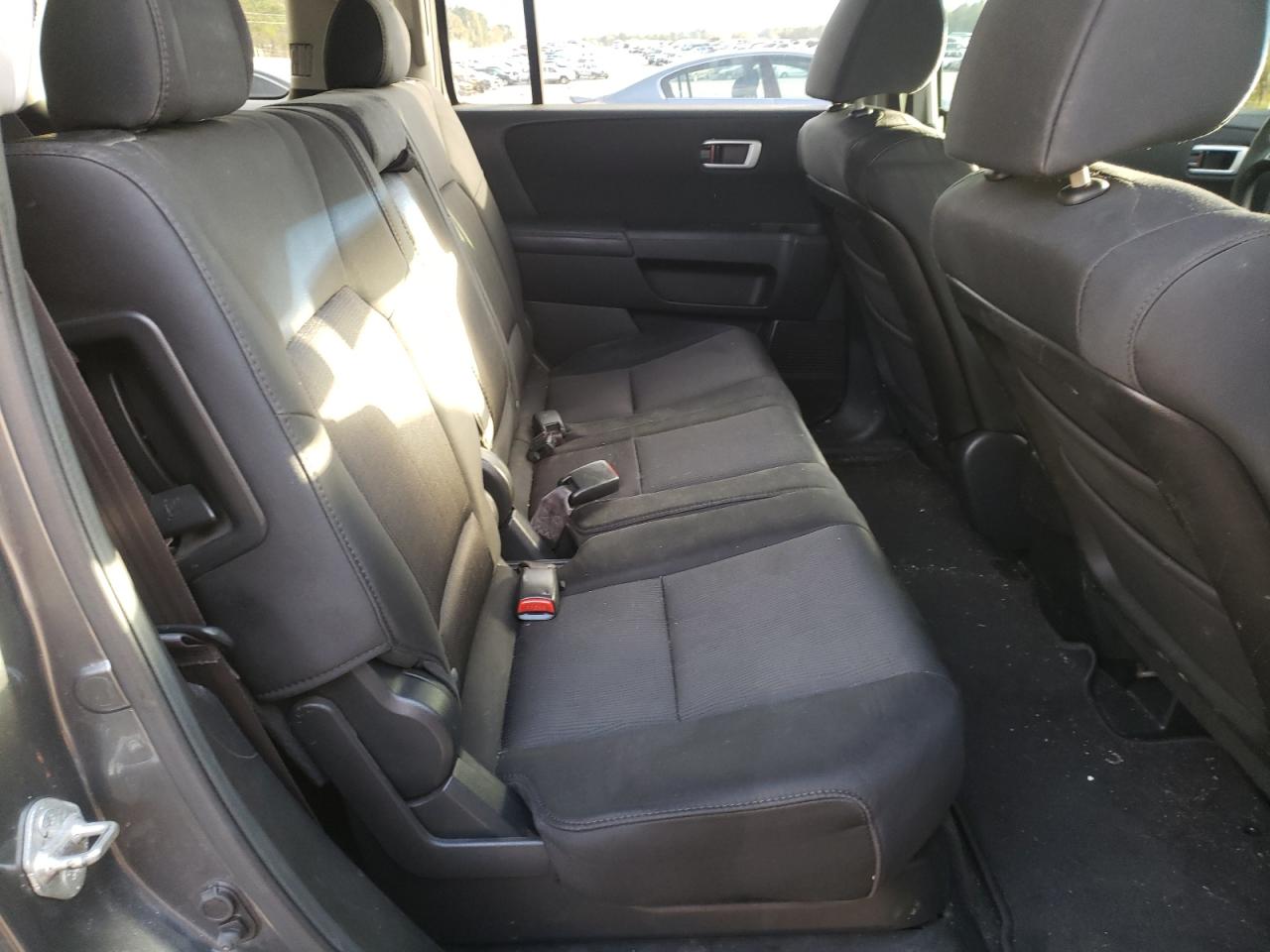 Photo 6 from auction – 2011 HONDA PILOT EX with VIN 5FNYF3H45BB001126